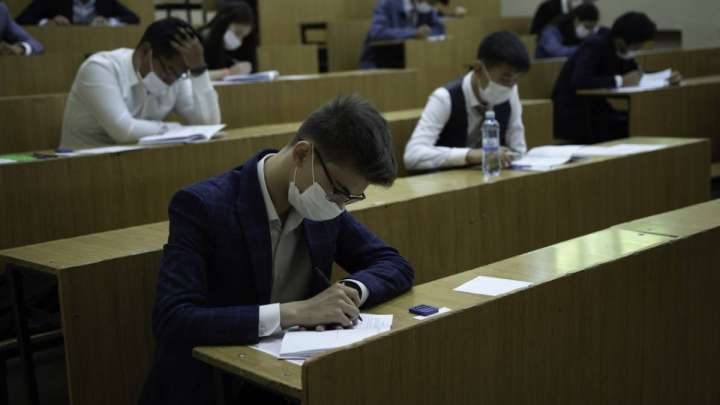 Министр су тасқыны болған өңірлерде оқушылар емтиханнан босатылатынын айтты