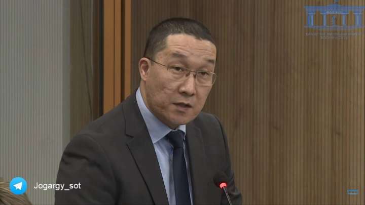 Бишімбаевтың адвокаты өзін әлдекімдер қорқытып жатқанын мәлімдеді