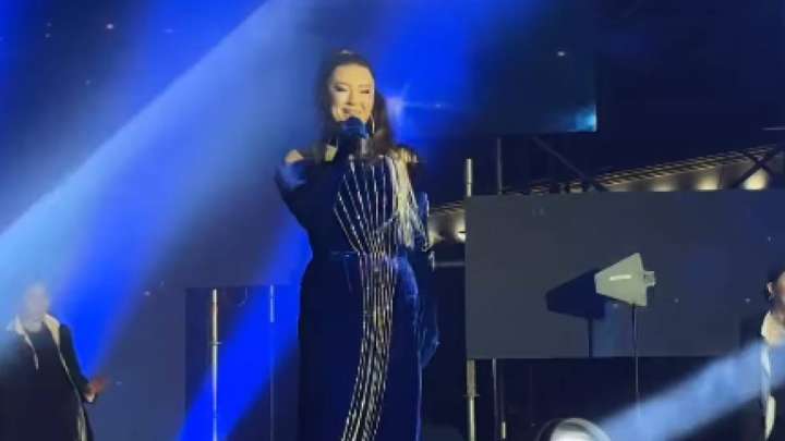 Мәдина Сәдуақасова тыңдарманына 2 млн теңге тұратын сақинасын сыйлады