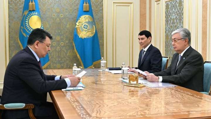 Су тасқыны: Тоқаев Қанат Бозымбаевқа зардап шеккен үйлердің құрылысын бақылауға алуды тапсырды