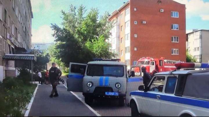 Қостанайда оқушы мектепте бомба бар деп полицияны дүрліктірді