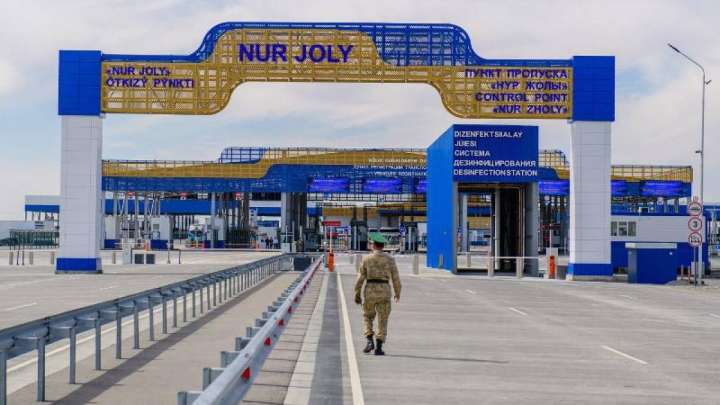 Қытаймен шекарада өткізу пункттері бір күн істемейді