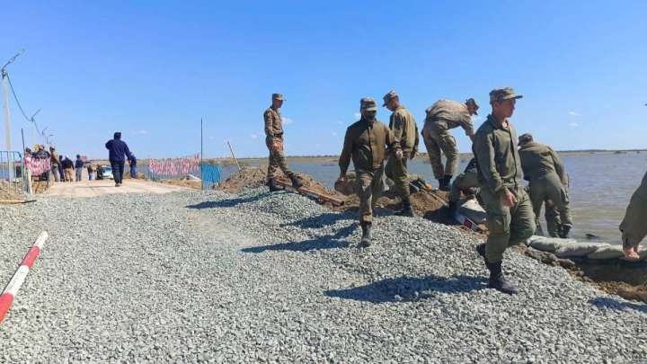 Атырау облысында бөгеттерде қауіпсіздік күшейтілді