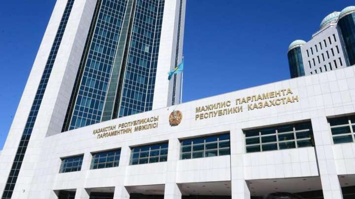 Парламент палаталарының бірлескен отырысы басталды