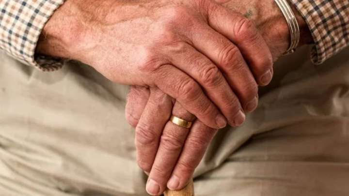 Зейнет жасын 55 жасқа дейін төмендету туралы петиция пайда болды