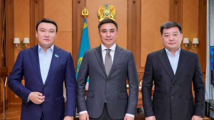 Мақсат Толықбай Парламенттен кетеді