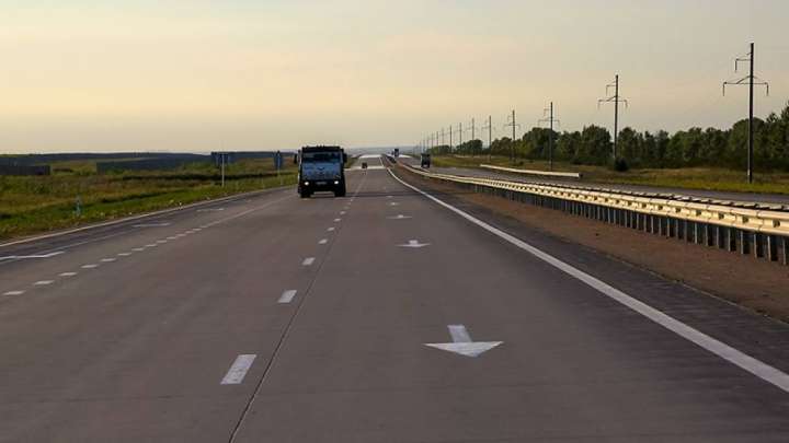 Министр еліміздің тас жолдарында интернет қашан пайда болатынын айтты