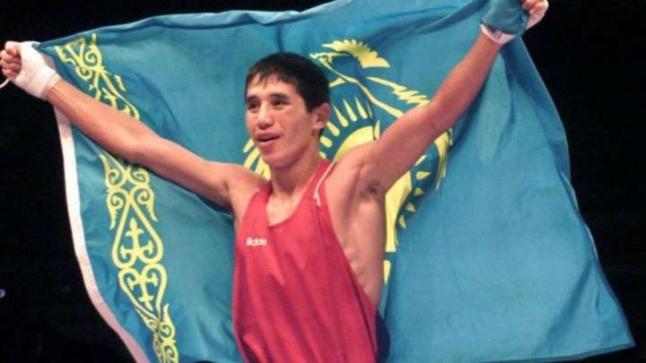 Бейбіт Сарыбай Бекзат Саттарханов туралы кітап жазды