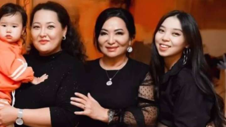 Құдағиын туған күнімен құттықтаған Гүлзира Айдарбекова сынның астында қалды