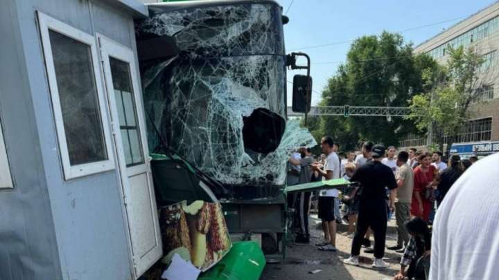 Алматыда болған жантүршігерлік жол апатының мән-жайы айтылды