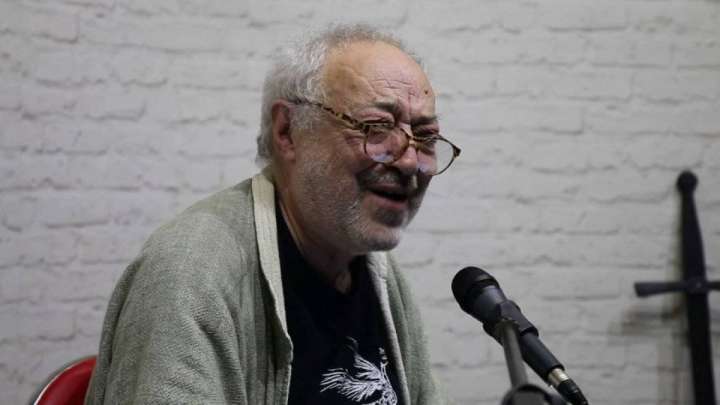 «АҚШ-тан қаралы хабар келді»: Қазақстанның белгілі ақыны өмірден өтті