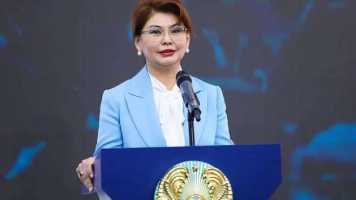 Министр Балаева мәдениет қайраткерлеріне «хабарлама жіберіп жүр»