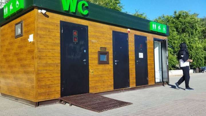 Ақтауда 87 миллион теңгеге салынған дәретханалар жұмыс істемей қалған