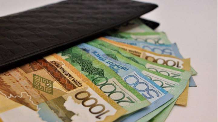 1 қыркүйектен бастап студенттердің шәкіртақысы көбейеді