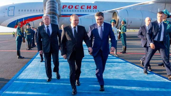 Путин ШЫҰ саммитіне қатысу үшін Астанаға келді