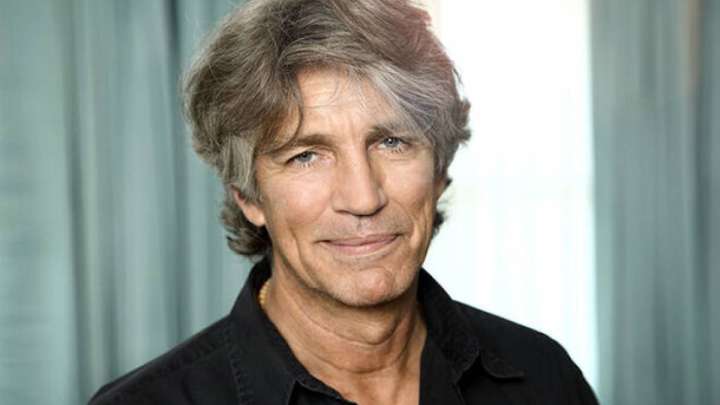 Голливуд актері Эрик Робертс Астанада жүр (ВИДЕО)