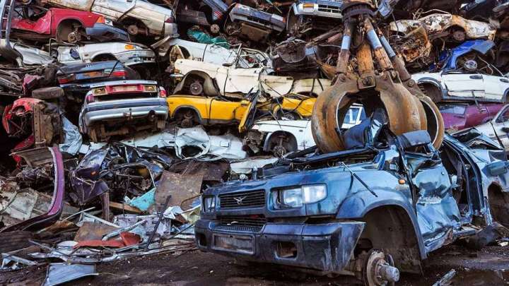 Әділбек Бектібаев: Техникалық регламенттерге сәйкес келмейтін ескі көліктерді елге кіргізбеу қажет