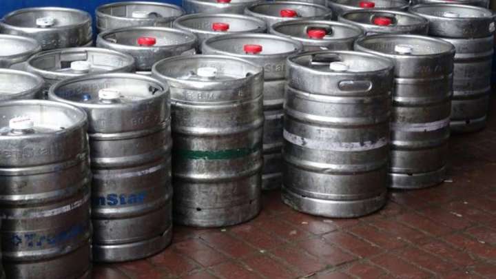 Көкшетау полициясы 2 мың сыра бөшкесін ұрланғандарды ұстады