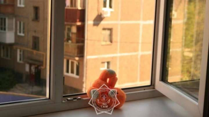Ұлытау облысында алты жасар бала терезеден құлап кетті