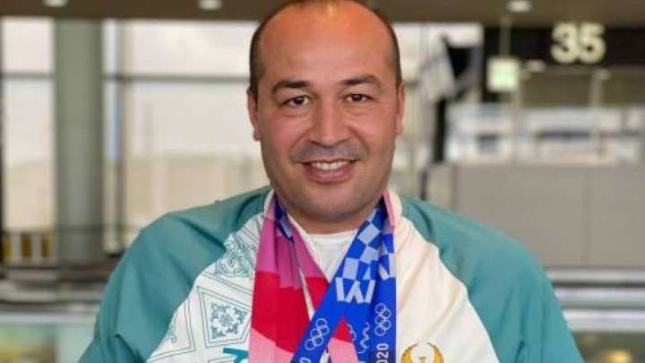 Бокстан Өзбекстан құрамасы бас бапкерінің жүрегі тоқтап қалған