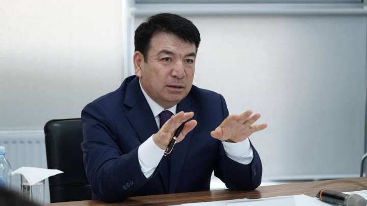 Министр Бейсембаев оқушыны жезөкшелікке мәжбүрлеу дауына қатысты пікір білдірді