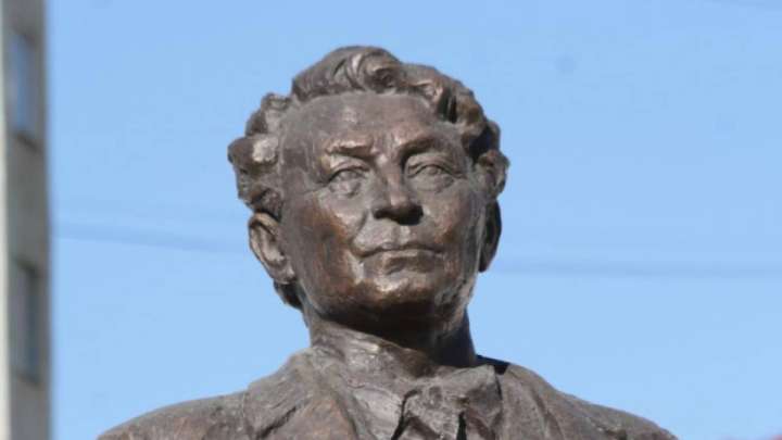 Әбу Сәрсенбаев өлеңдері