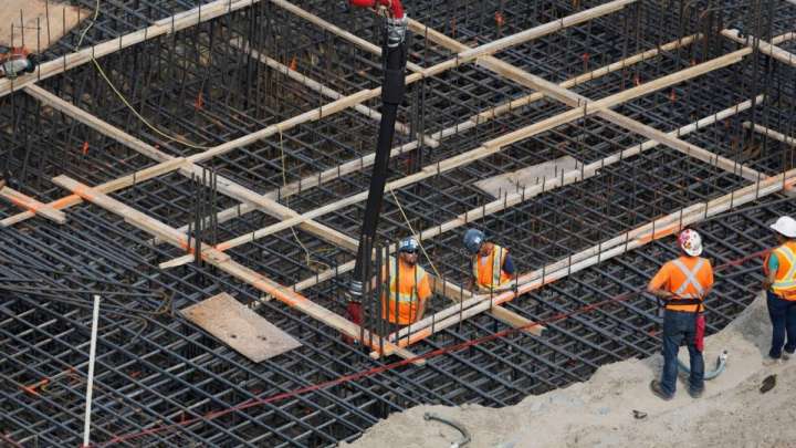 Астанада 5 құрылыс компаниясы лицензиядан айрылды