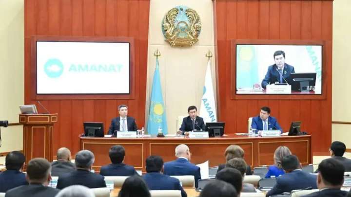 «AMANAT» партиясы АЭС салуды қолдады