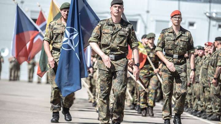 НАТО Латвия мен Литвадағы базаларын күшейте бастады