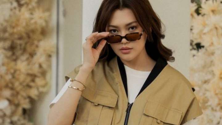 «Назардың бәрі менде». Ерке Есмахан оқырмандарымен сырласты