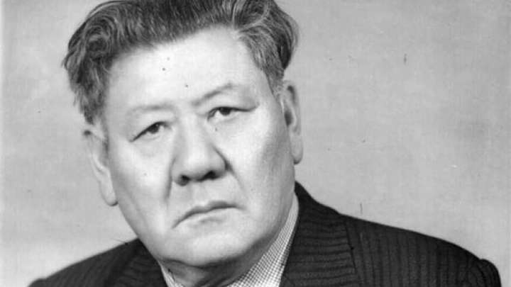 Ақын Сырбай Мәуленов өлеңдері