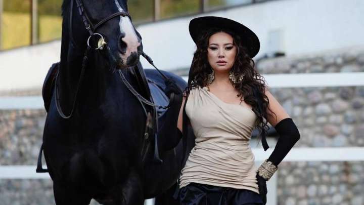 Мадина Сәдуақасова туған күніне қандай сыйлық алғанын көрсетті