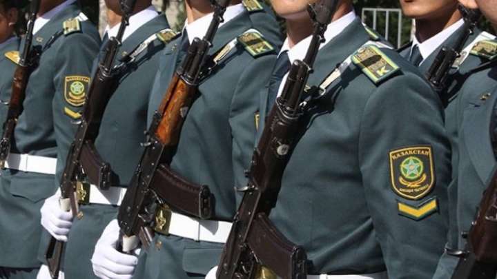 Алматыдағы ҰҚК Шекара академиясының курсанты көпқабатты үйден құлап, жан тапсырды