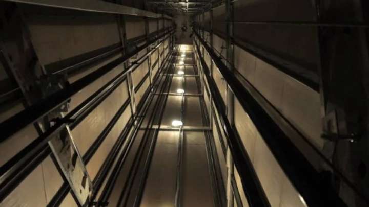 Шетелдік жұмысшы лифттің шахтасына құлап қаза тапты