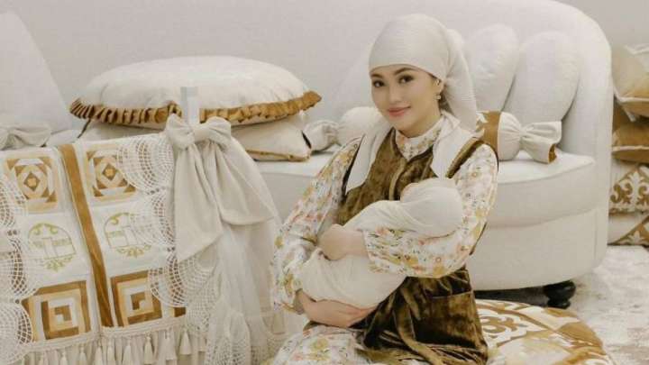 «Не деген қазақы эстетика». Ерке Есмахан қонақтарды қалай күтетінін көрсетті