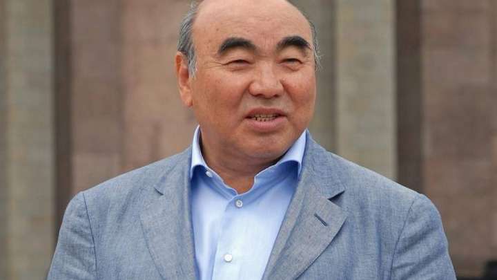 Жогорку Кенеш Асқар Ақаевқа экс-президент мәртебесін қайтарудан бас тартты