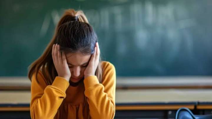 Өскеменде қыздар қатарласына буллинг жасаған