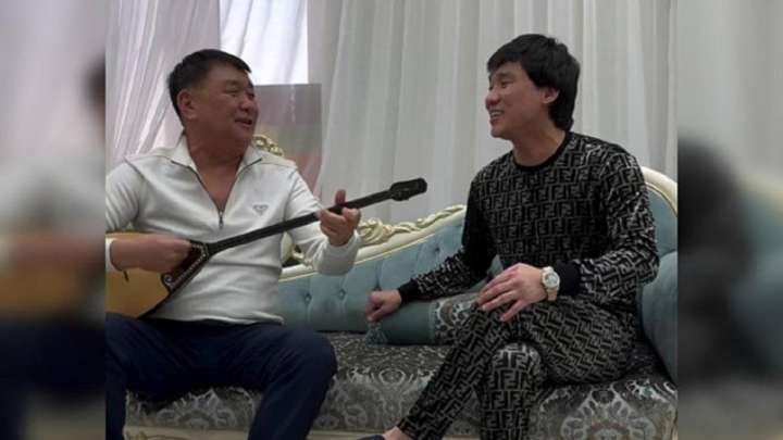 Қайрат Нұртас әкесін туған күнімен ерекше құттықтады