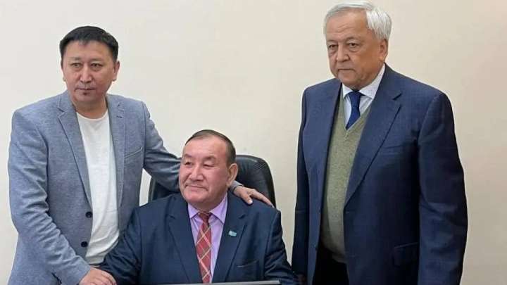 Бауыржан Жақып «Қазақ әдебиеті» газетінің бас редакторы болып тағайындалды