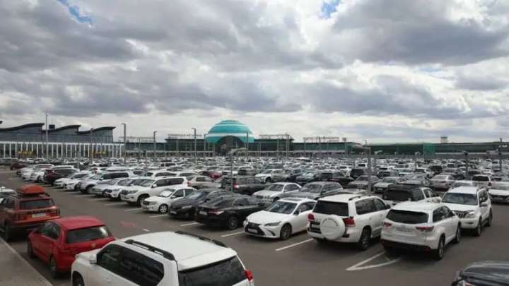 Ақылы тұрақтың бағасына қатысты Астана әуежайына ескерту жасалды