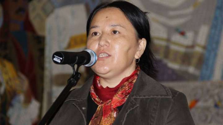 Ақын Гүл Зарқұмар өлеңдері