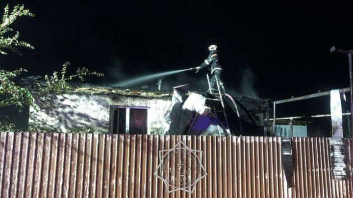 Үйі өртенген марқұм Шерзаттың отбасына облыс әкімдігі көмектесетін болды