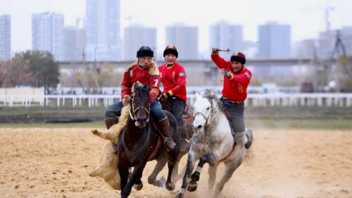 Астанада көкпар мен бәйге жарыстары өтті