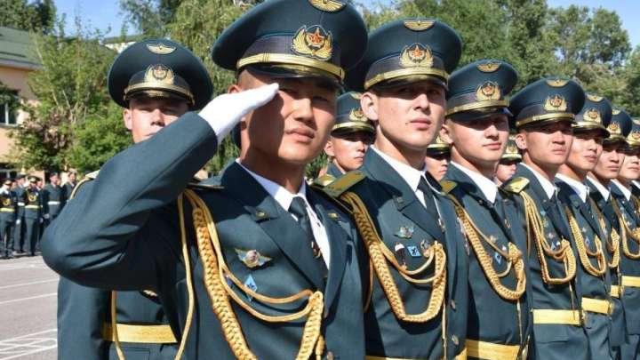 Тегін оқуға грант алған әскери қызметшілердің тізімі жарияланды
