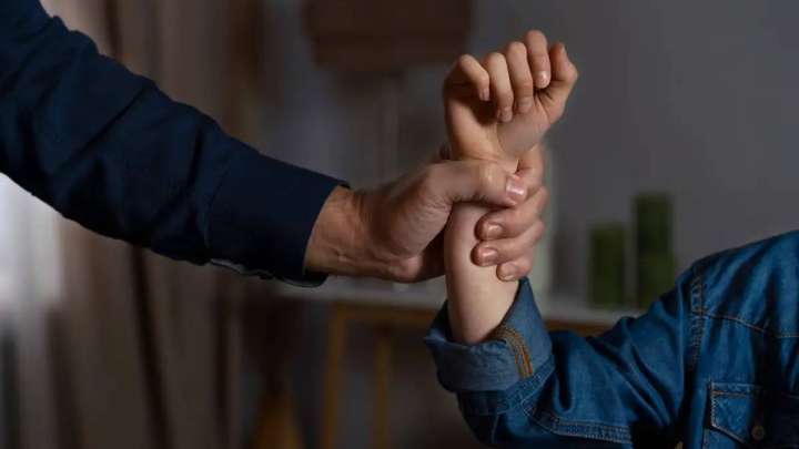 Талғарда зорланған қыз суицид жасамақшы болды