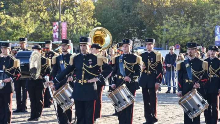 Францияның әскери оркестрі алғаш рет Қазақстанның әнұрын орындады