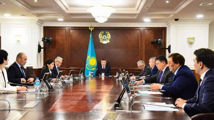 Олжас Бектенов: ТКШ жаңғырту кезінде отандық өндіріс тауарларына басымдық беріледі 