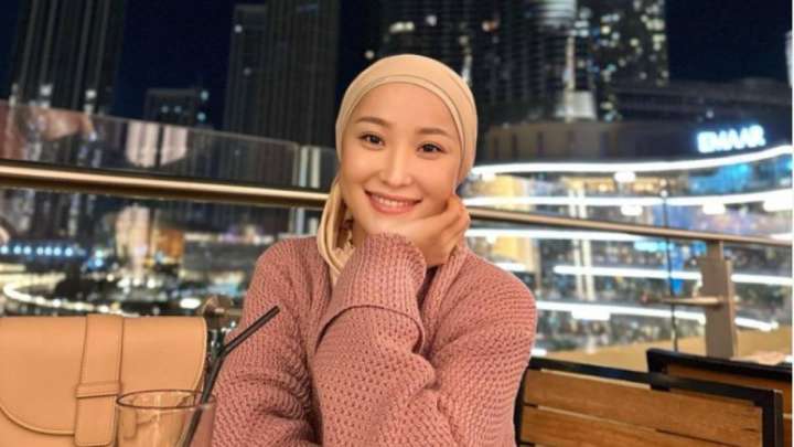 Мөлдір Әуелбекованың домбырада ойнағаны көпшілікті тамсандырды