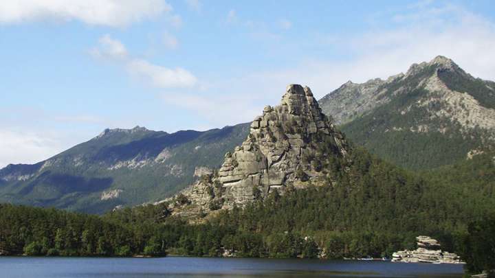 Бурабайда серіктестік жұрттың 10 мың гектар жерін сатып жіберген