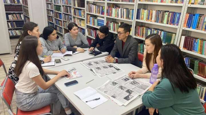 Белгілі журналистер шәкірт тәрбиелеуде